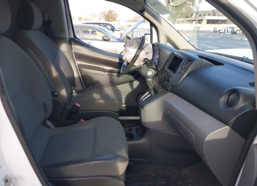 Photo 5 of 2015 Nissan Nv200 SV (VIN 3N6CM0KN9FK690730)