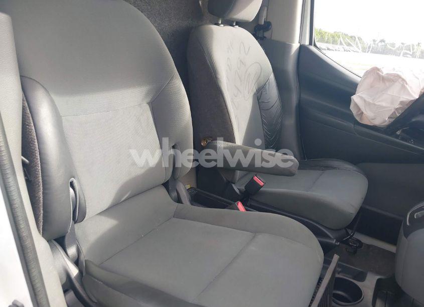 Photo 8 of 2015 Nissan Nv200 S/SV (VIN 3N6CM0KN9FK728778)