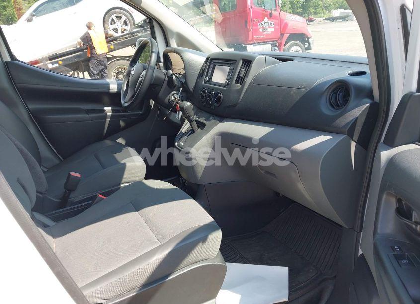 Photo 5 of 2019 Nissan Nv200 SV (VIN 3N6CM0KN9KK705088)