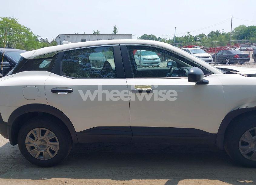 Photo 13 of 2025 Nissan Kicks S FWD (VIN 3N8AP6BA4SL314785)