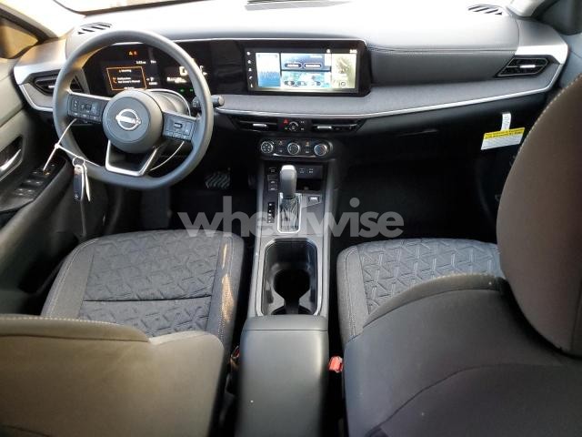 2025 NISSAN KICKS SV N/A (VIN 3N8AP6CA2SL435815) main photo