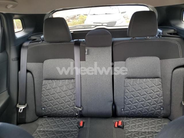 Photo 5 of 2025 NISSAN KICKS SV N/A (VIN 3N8AP6CA4SL381112)