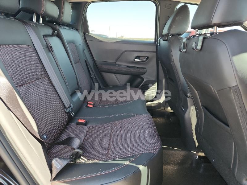 Photo 2 of 2025 NISSAN KICKS SR N/A (VIN 3N8AP6DA1SL437344)