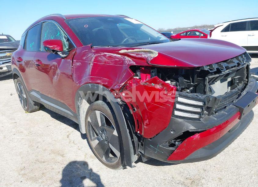 2025 Nissan Kicks SR FWD (VIN 3N8AP6DA3SL303659) main photo