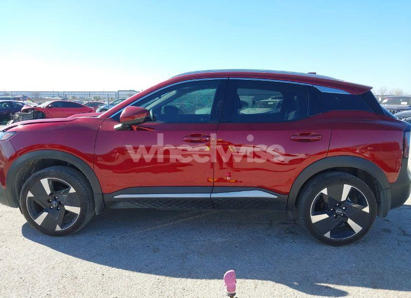 Photo 15 of 2025 Nissan Kicks SR FWD (VIN 3N8AP6DA3SL303659)
