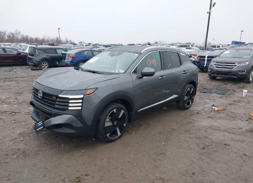 Photo 2 of 2025 Nissan Kicks SR (VIN 3N8AP6DB4SL321113)