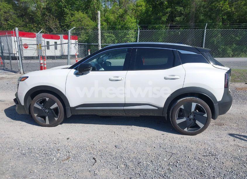 Photo 14 of 2025 Nissan Kicks SR INTELLIGENT AWD (VIN 3N8AP6DBXSL314232)