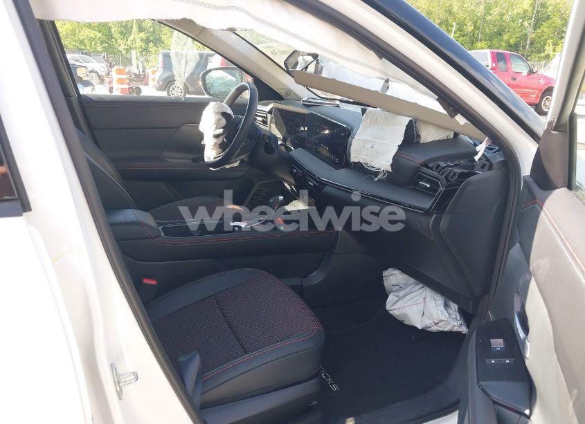 Photo 5 of 2025 Nissan Kicks SR INTELLIGENT AWD (VIN 3N8AP6DBXSL314232)