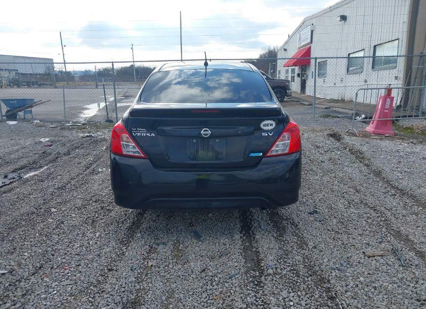 Photo 16 of 2015 Nissan Versa (VIN 3NICN7AP5FL935970)