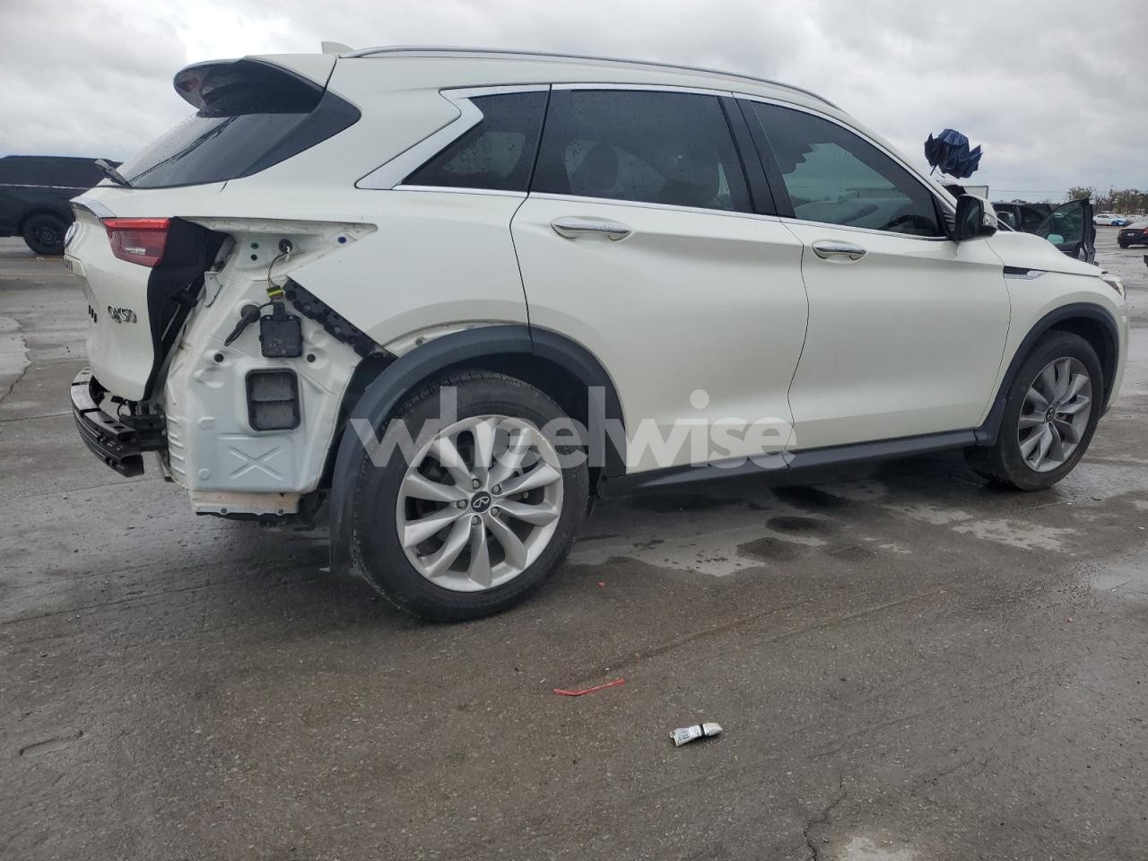 Photo 3 of 2021 INFINITI QX50 LUXE (VIN 3PCAJ5BB1MF119731)