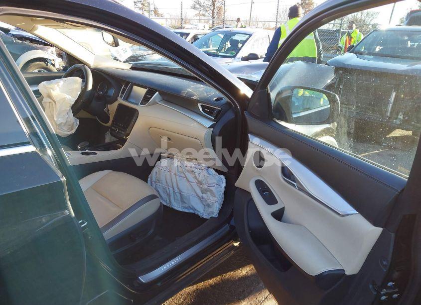 Photo 5 of 2019 Infiniti Qx50 ESSENTIAL (VIN 3PCAJ5M17KF132582)