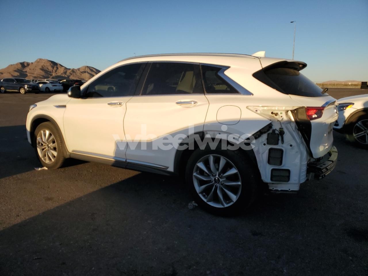 Photo 2 of 2020 INFINITI QX50 PURE N/A (VIN 3PCAJ5M18LF120684)