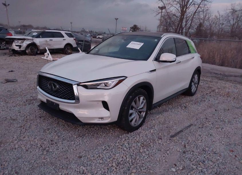 Photo 2 of 2019 Infiniti Qx50 ESSENTIAL (VIN 3PCAJ5M31KF123149)