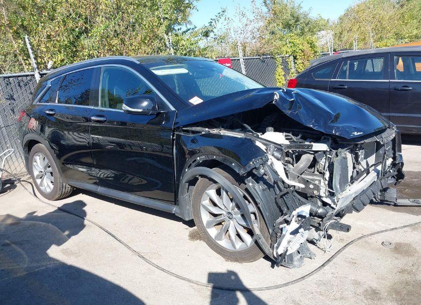 2019 Infiniti Qx50 LUXE (VIN 3PCAJ5M31KF137259) main photo