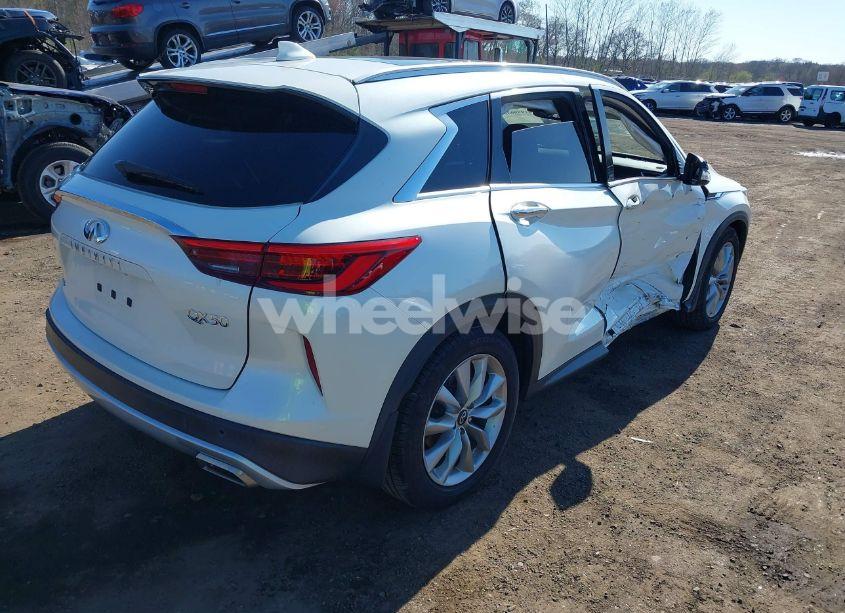 Photo 4 of 2020 Infiniti Qx50 LUXE AWD (VIN 3PCAJ5M33LF105608)