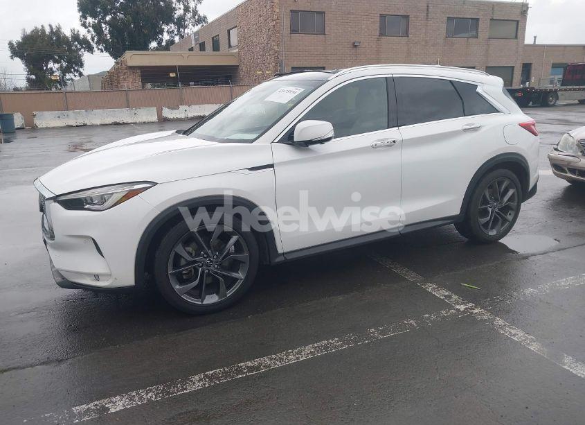 Photo 2 of 2019 Infiniti Qx50 ESSENTIAL (VIN 3PCAJ5M34KF102389)