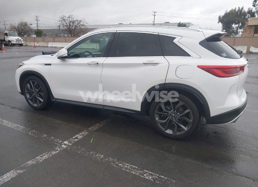 Photo 3 of 2019 Infiniti Qx50 ESSENTIAL (VIN 3PCAJ5M34KF102389)
