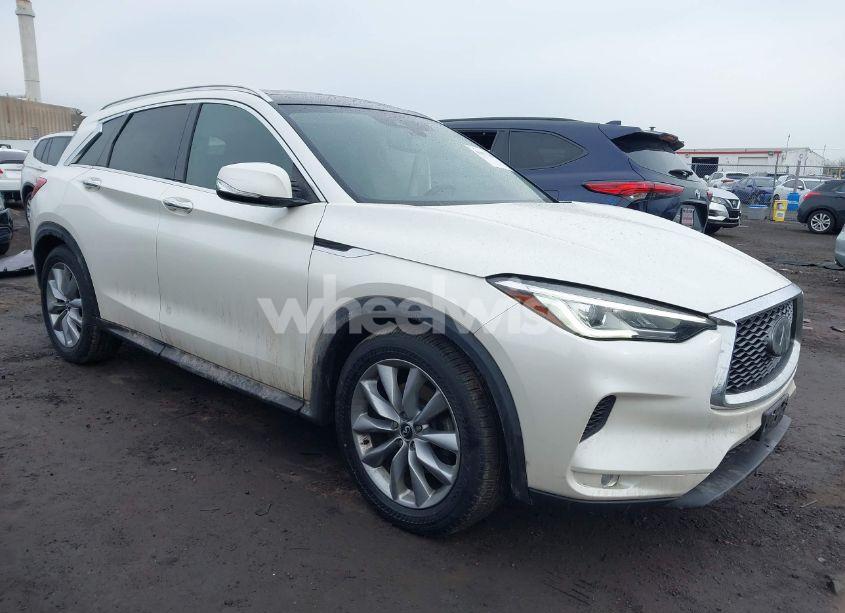 2019 Infiniti Qx50 LUXE (VIN 3PCAJ5M3XKF136479) main photo