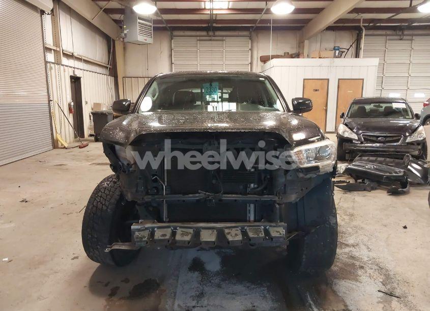 Photo 13 of 2016 Toyota Tacoma SR5 V6 (VIN 3TMAZ5CN0GM013952)