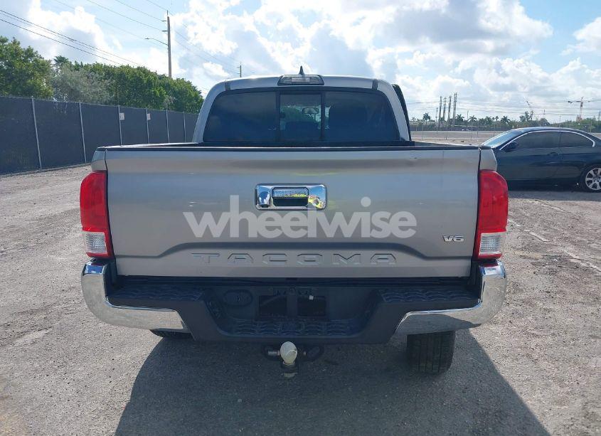 Photo 16 of 2016 Toyota Tacoma SR5 V6 (VIN 3TMAZ5CN0GM019914)