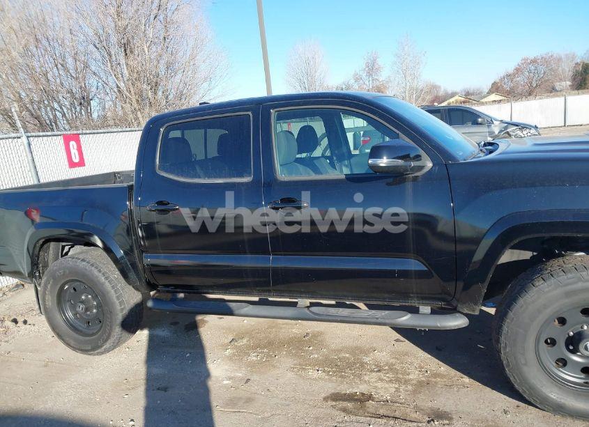 Photo 13 of 2017 Toyota Tacoma TRD SPORT (VIN 3TMAZ5CN0HM039064)