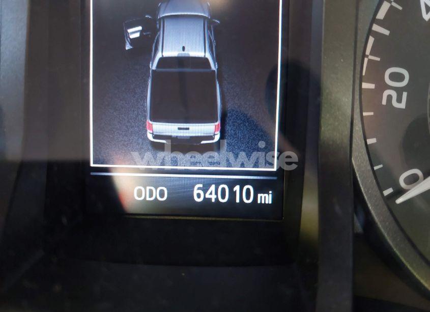 Photo 15 of 2017 Toyota Tacoma TRD SPORT (VIN 3TMAZ5CN0HM039064)