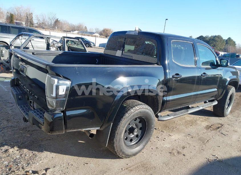 Photo 4 of 2017 Toyota Tacoma TRD SPORT (VIN 3TMAZ5CN0HM039064)