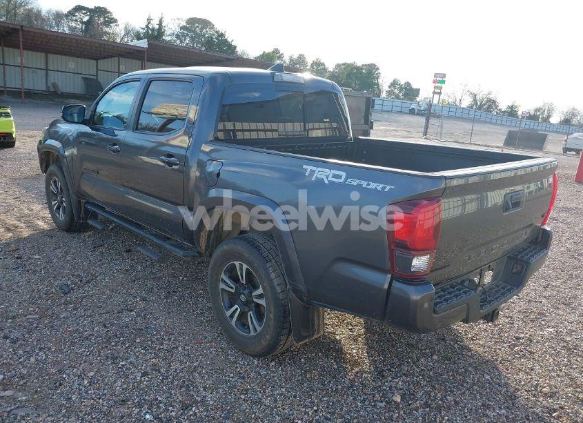 Photo 3 of 2019 Toyota Tacoma TRD SPORT (VIN 3TMAZ5CN0KM078678)