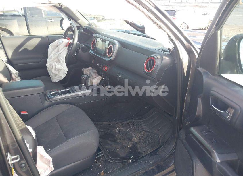 Photo 5 of 2019 Toyota Tacoma TRD SPORT (VIN 3TMAZ5CN0KM078678)