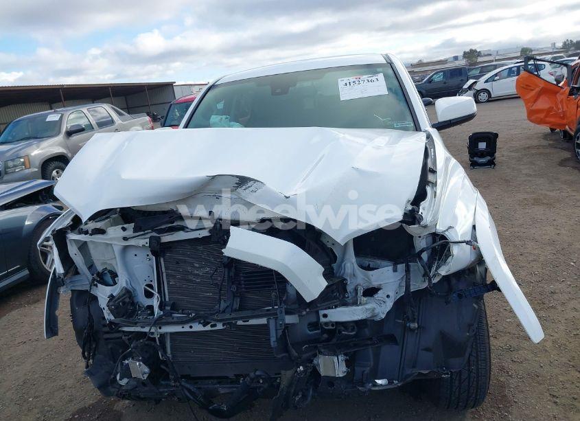 Photo 13 of 2019 Toyota Tacoma SR5 V6 (VIN 3TMAZ5CN0KM089857)