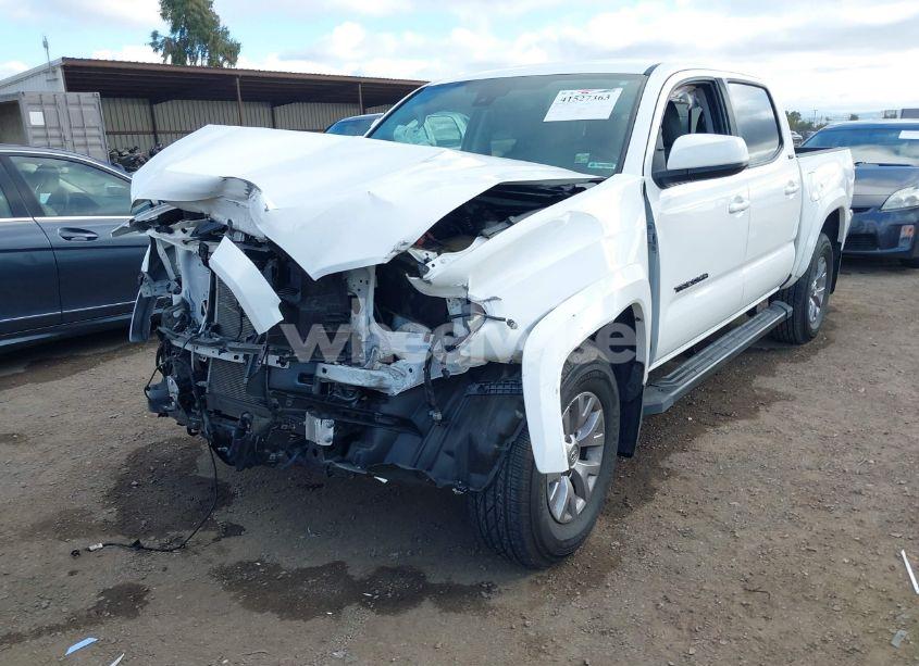 Photo 2 of 2019 Toyota Tacoma SR5 V6 (VIN 3TMAZ5CN0KM089857)
