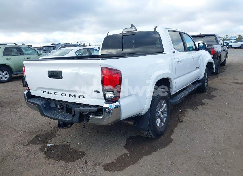 Photo 4 of 2019 Toyota Tacoma SR5 V6 (VIN 3TMAZ5CN0KM089857)
