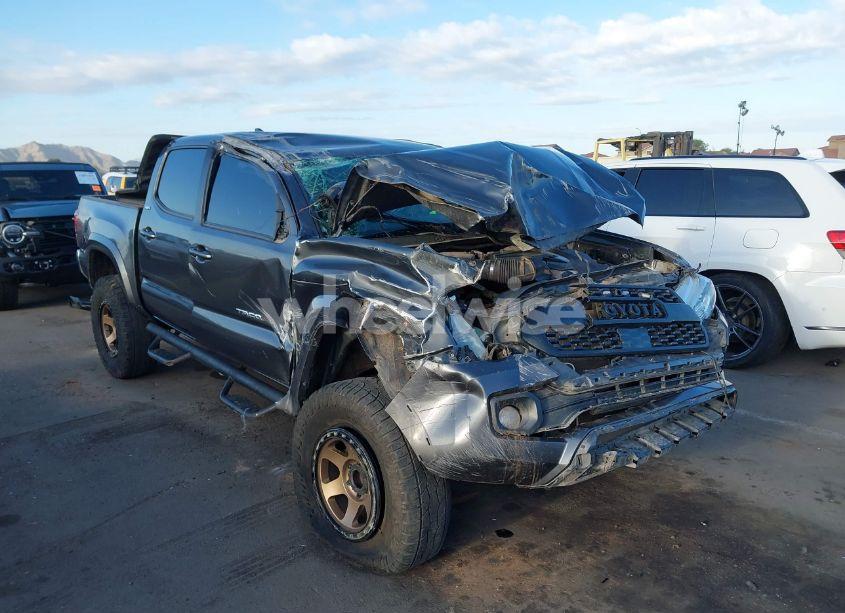 2019 Toyota Tacoma SR5 V6 (VIN 3TMAZ5CN0KM104096) main photo