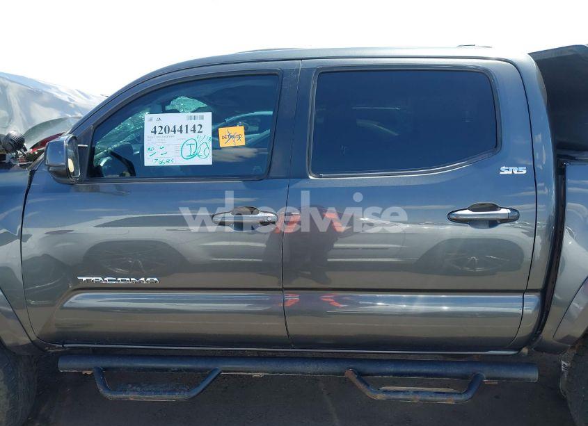 Photo 14 of 2019 Toyota Tacoma SR5 V6 (VIN 3TMAZ5CN0KM104096)