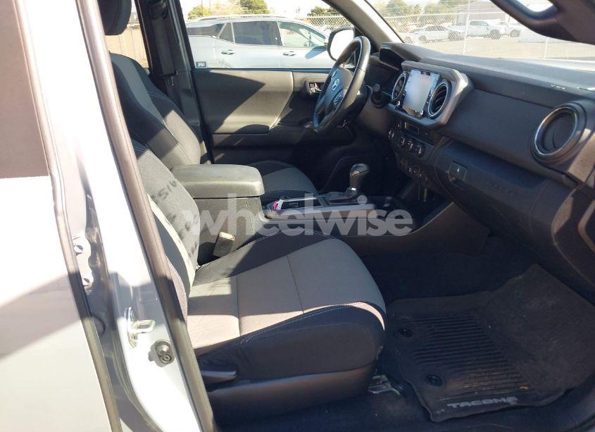 Photo 5 of 2021 Toyota Tacoma TRD OFF-ROAD (VIN 3TMAZ5CN0MM140633)