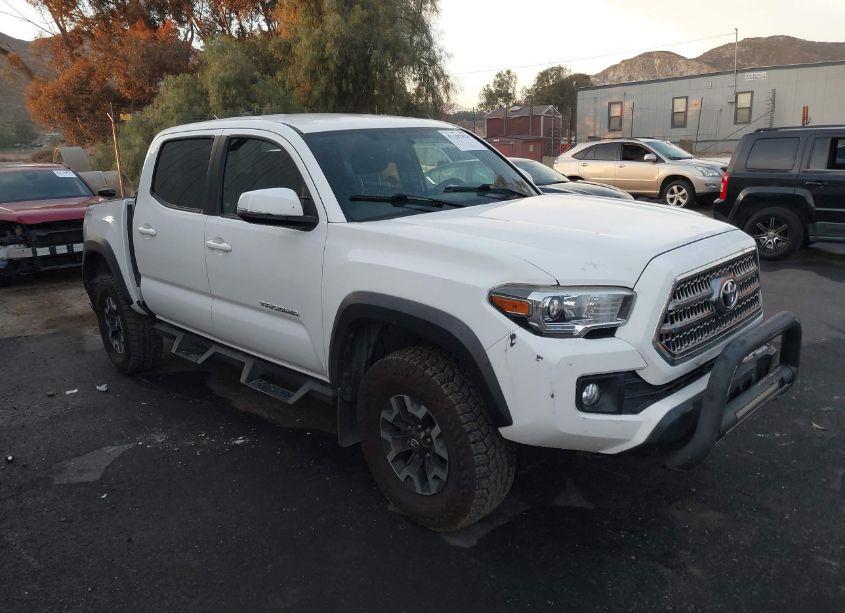 2016 Toyota Tacoma TRD OFF ROAD (VIN 3TMAZ5CN1GM026080) main photo