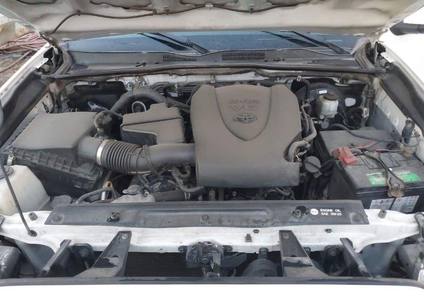 Photo 10 of 2016 Toyota Tacoma TRD OFF ROAD (VIN 3TMAZ5CN1GM026080)