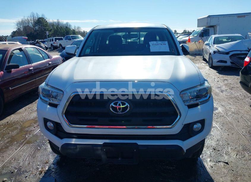 Photo 12 of 2017 Toyota Tacoma SR5 V6 (VIN 3TMAZ5CN1HM042569)