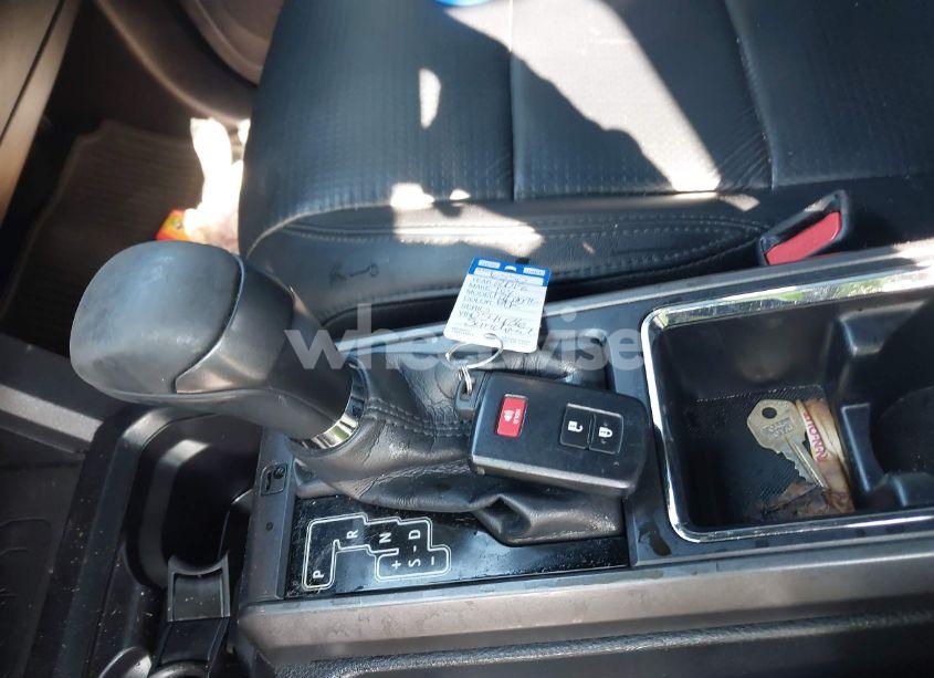 Photo 11 of 2018 Toyota Tacoma TRD SPORT (VIN 3TMAZ5CN1JM054436)