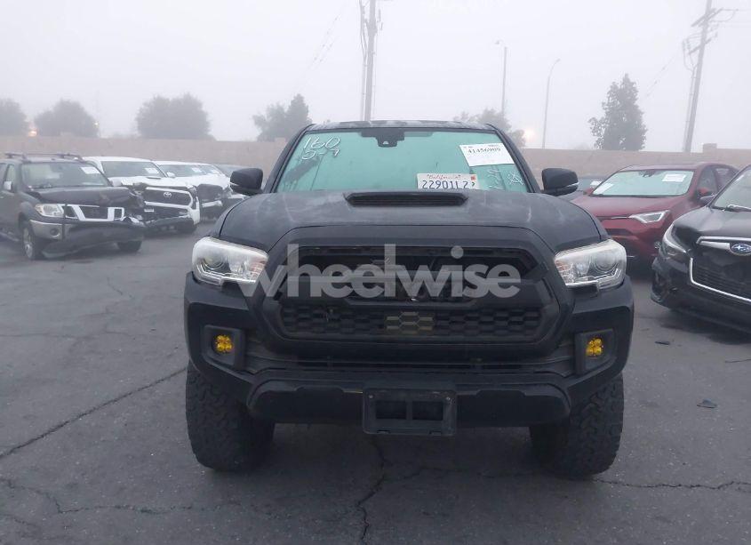 Photo 13 of 2018 Toyota Tacoma TRD SPORT (VIN 3TMAZ5CN1JM054436)