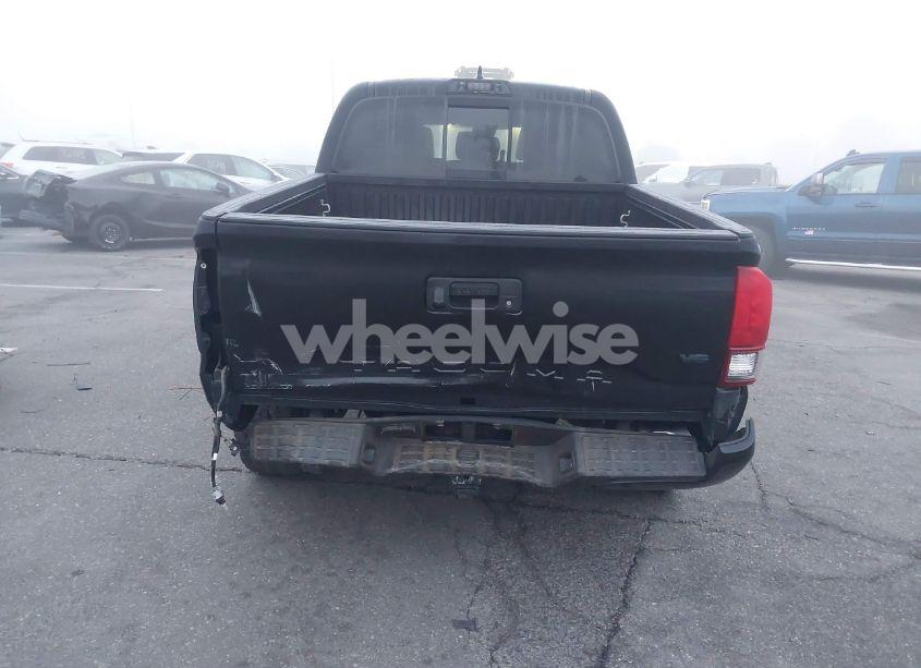 Photo 17 of 2018 Toyota Tacoma TRD SPORT (VIN 3TMAZ5CN1JM054436)