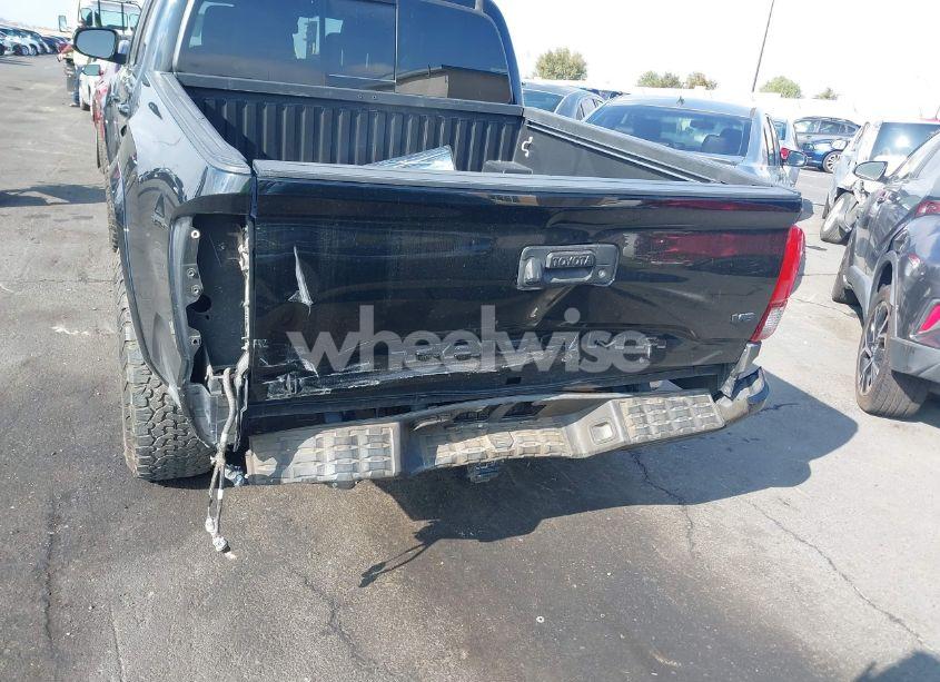 Photo 6 of 2018 Toyota Tacoma TRD SPORT (VIN 3TMAZ5CN1JM054436)