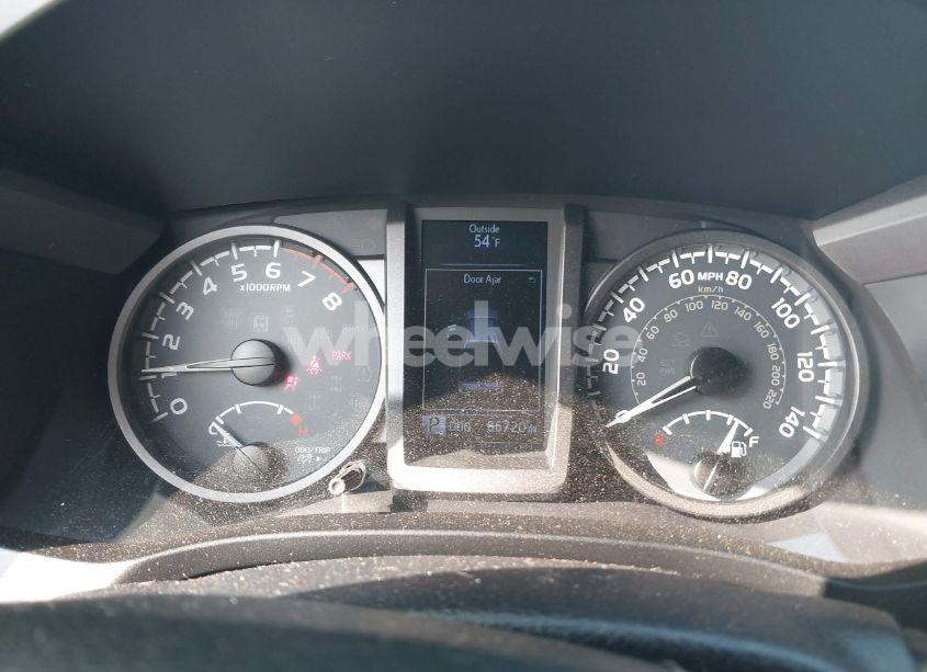 Photo 7 of 2018 Toyota Tacoma TRD SPORT (VIN 3TMAZ5CN1JM054436)