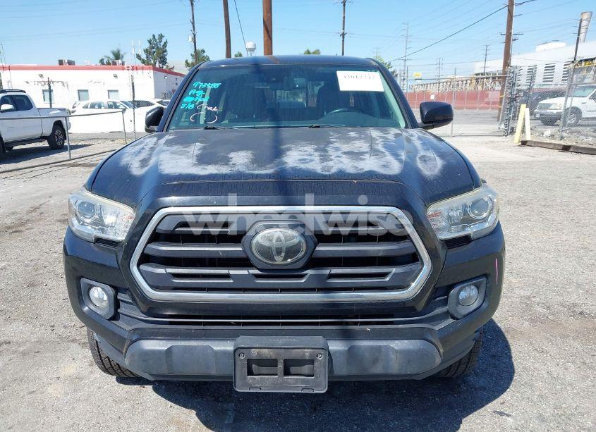 Photo 12 of 2018 Toyota Tacoma SR5 V6 (VIN 3TMAZ5CN1JM061127)