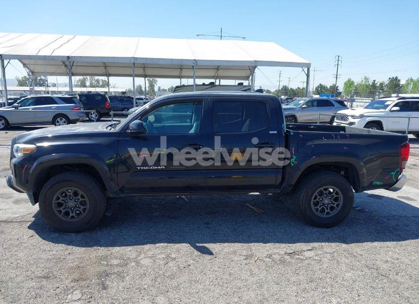 Photo 14 of 2018 Toyota Tacoma SR5 V6 (VIN 3TMAZ5CN1JM061127)