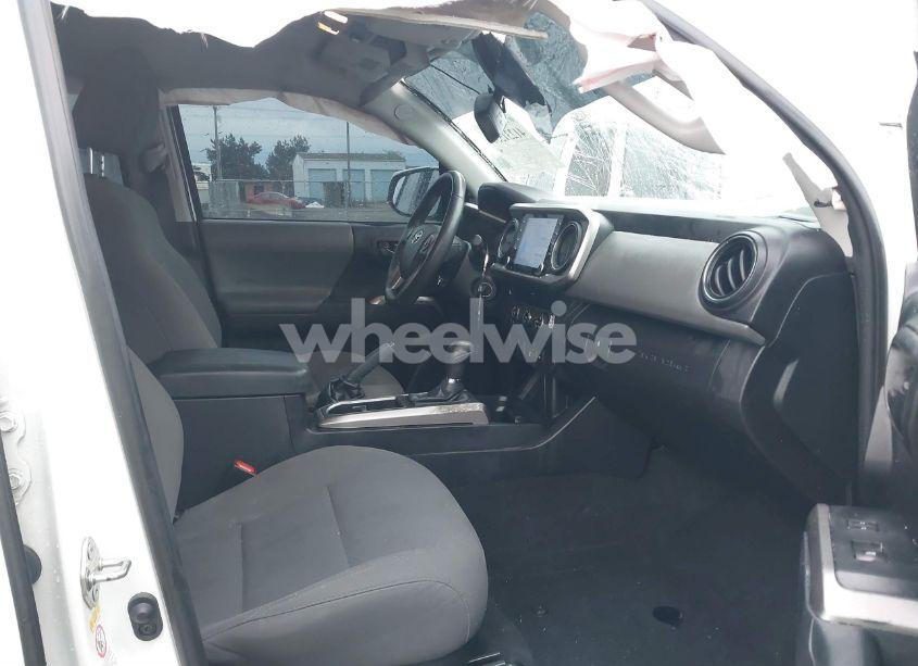 Photo 5 of 2020 Toyota Tacoma SR5 V6 (VIN 3TMAZ5CN1LM136315)