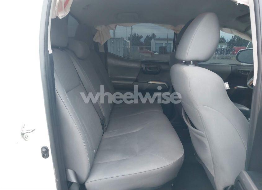 Photo 8 of 2020 Toyota Tacoma SR5 V6 (VIN 3TMAZ5CN1LM136315)