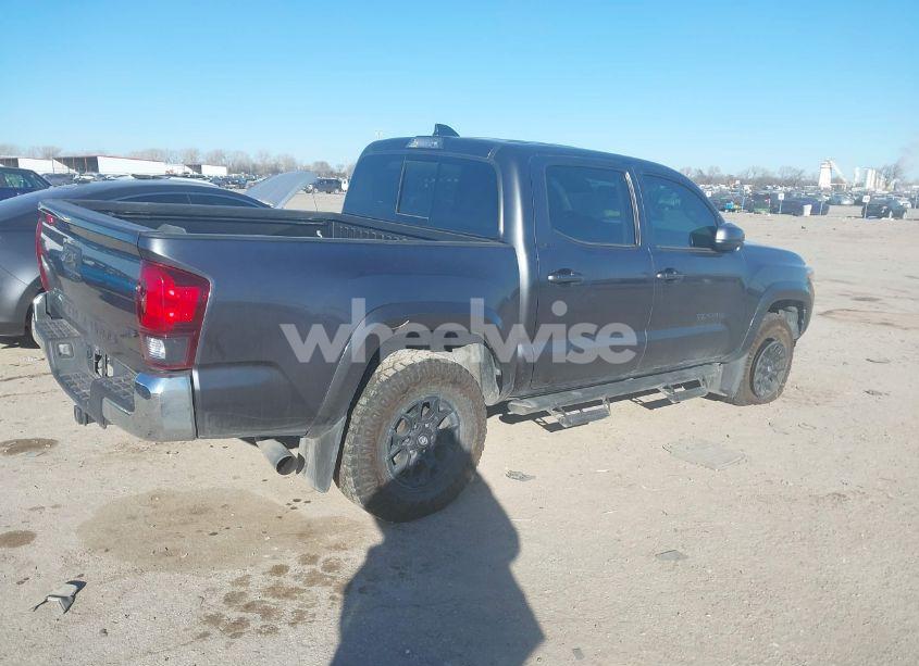 Photo 4 of 2022 Toyota Tacoma SR5 V6 (VIN 3TMAZ5CN1NM177093)