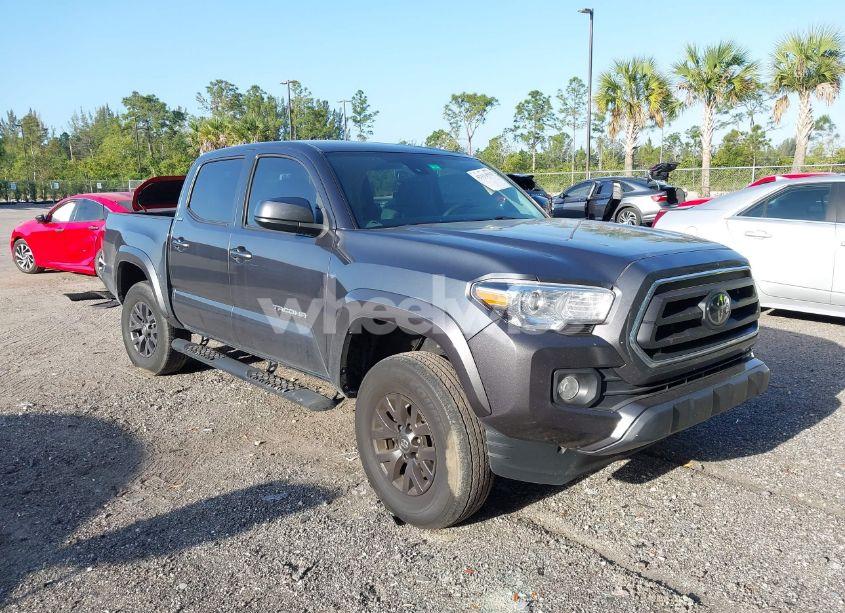 2022 Toyota Tacoma SR5 V6 (VIN 3TMAZ5CN1NM189003) main photo