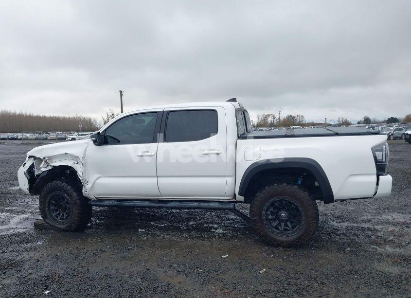 Photo 14 of 2016 Toyota Tacoma TRD OFF ROAD (VIN 3TMAZ5CN2GM010468)